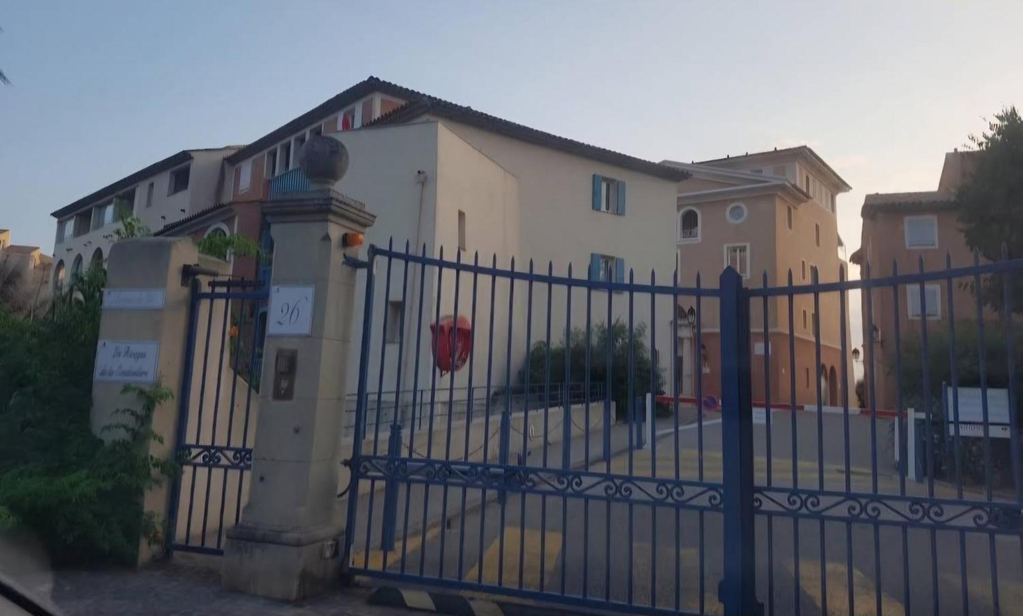 Appartement T2 - Bord De Mer - Piscine Six-Fours-les-Plages Exterior photo