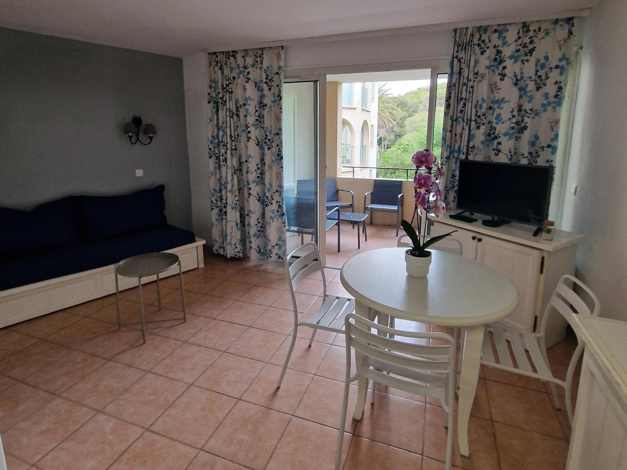 Appartement T2 - Bord De Mer - Piscine Six-Fours-les-Plages Exterior photo
