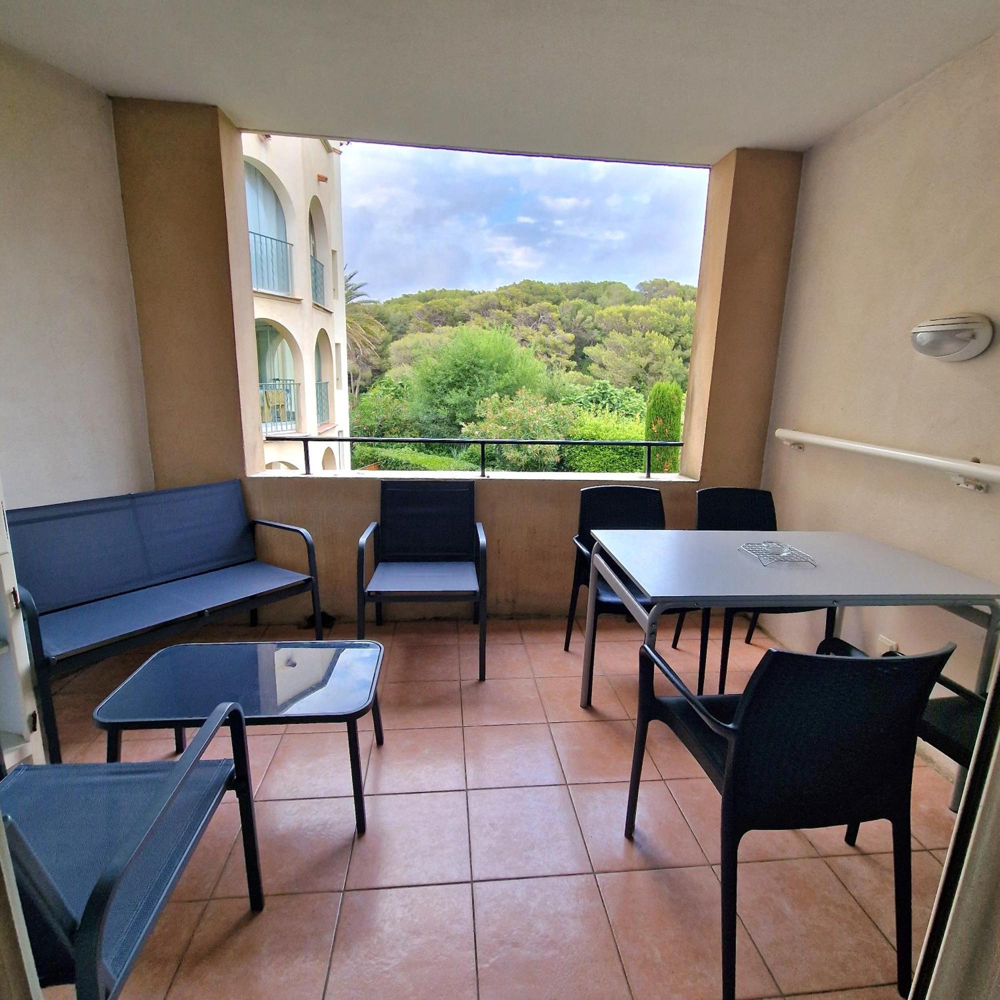 Appartement T2 - Bord De Mer - Piscine Six-Fours-les-Plages Exterior photo